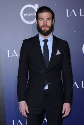 December 6, 2016 - Westwood, CA, United States - 06 December 2016 - Westwood, California. Austin Stowell. Premiere of Liongate s La La Land held at Mann Village Theater. Photo Credit: AdMedia Westwood United States - ZUMAa123 20161206_zaa_a123_110