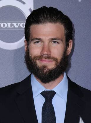 December 6, 2016 - Westwood, CA, United States - 06 December 2016 - Westwood, California. Austin Stowell. Premiere of Liongate s La La Land held at Mann Village Theater. Photo Credit: AdMedia Westwood United States - ZUMAa123 20161206_zaa_a123_113