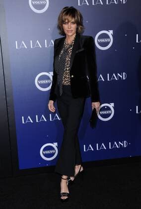 December 6, 2016 - Westwood, CA, United States - 06 December 2016 - Westwood, California. Lisa Rinna. Premiere of Liongate s La La Land held at Mann Village Theater. Photo Credit: AdMedia Westwood United States - ZUMAa123 20161206_zaa_a123_143