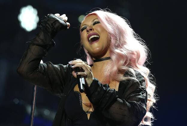 MOSCOW, RUSSIA - DECEMBER 7, 2016: American singer and songwriter Christina Aguilera performs during the first Russian National Music Awards ceremony at the State Kremlin Palace. Vyacheslav Prokofyev TASS  TS03A480