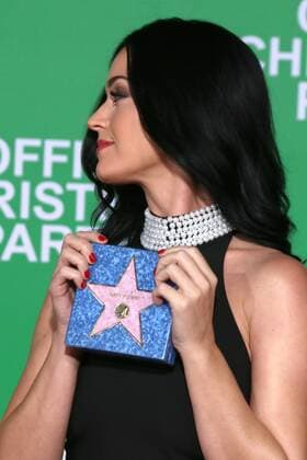 LOS ANGELES - DEC 7: Katy Perry at the Office Christmas Party Premiere at Village Theater on December 7, 2016 in Westwood, CA  Copyright: xKathyxHutchinsx xIPAx