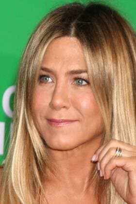 LOS ANGELES - DEC 7: Jennifer Aniston at the Office Christmas Party Premiere at Village Theater on December 7, 2016 in Westwood, CA  Copyright: xKathyxHutchinsx xIPAx
