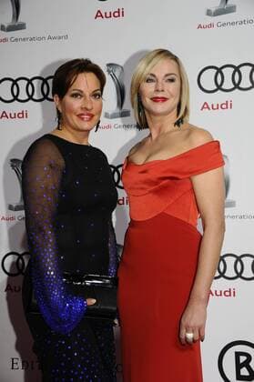 Julia Dahmen und Saskia Valencia 10 Jahre Audi Generation Award Preis, Auszeichnung Hotel Bayerischer Hof München 07. Dezember 2016