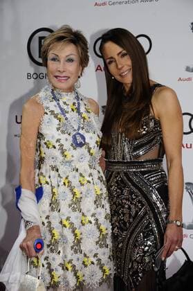 Dr. Antje Katrin Kühnemann mit Stieftochter Jessica 10 Jahre Audi Generation Award Preis, Auszeichnung Hotel Bayerischer Hof München 07. Dezember 2016