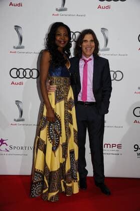 Frank Wörndl mit Freundin Pauline Sonnleitner 10 Jahre Audi Generation Award Preis, Auszeichnung Hotel Bayerischer Hof München 07. Dezember 2016