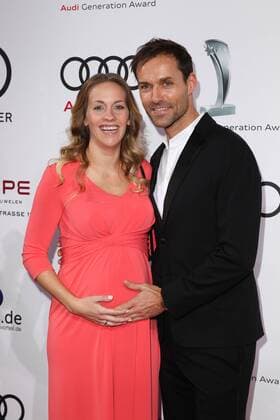 Sven Hannawald mit Ehefrau Melissa, Audi Generation Award 2016 im Hotel Bayerischer Hof in Muenchen am 07.12.2016