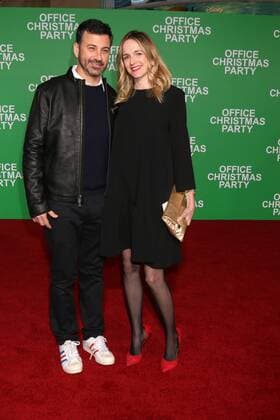 LOS ANGELES - DEC 7: Jimmy Kimmel, wife at the Office Christmas Party Premiere at Village Theater on December 7, 2016 in Westwood, CA  Copyright: xKathyxHutchinsx xIPAx