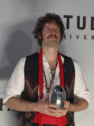Latin American Film Awards Fenix - Verleihung in Mexiko-Stadt Chilean actor, director an musician Adan Jodorowsky holds his award as he phoses for photographers during the awarding ceremony of Latin American Film Awards Fenix in Mexico City, Mexico, 07 December 2016. EFE Mario Guzman Latin American film Awards Fenix !ACHTUNG: NUR REDAKTIONELLE NUTZUNG!  20161208-636168137786642874