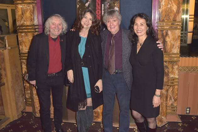 Albert Lee mit Gattin Karen, Brooke Halpin und Karen Tsen Lee bei der Premiere des Kinofilms The Lennon Report im Crest Theatre. Los Angeles, 08.12.2016 Foto:xD.xStarbuckx xFuturexImage