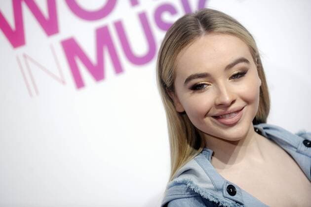 Sabrina Carpenter beim 11. Billboard Women in Music 2016 Event am Pier 36. New York, 09.12.2016 Foto:xD.xVanxTinex xFuturexImage