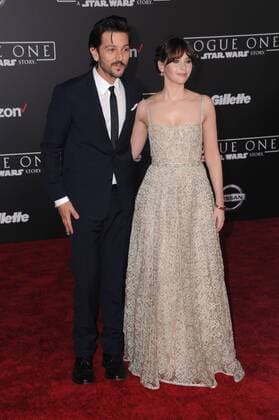 December 10, 2016 - Hollywood, CA, United States - 10 December 2016 - Hollywood, California - Diego Luna, Felicity Jones. Rogue One: A Star Wars Story World premiere held at Pantages Theater. Photo Credit: AdMedia Hollywood United States - ZUMAa123 20161210_zaa_a123_064