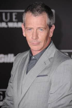 December 10, 2016 - Hollywood, CA, United States - 10 December 2016 - Hollywood, California - Ben Mendelsohn. Rogue One: A Star Wars Story World premiere held at Pantages Theater. Photo Credit: AdMedia Hollywood United States - ZUMAa123 20161210_zaa_a123_085