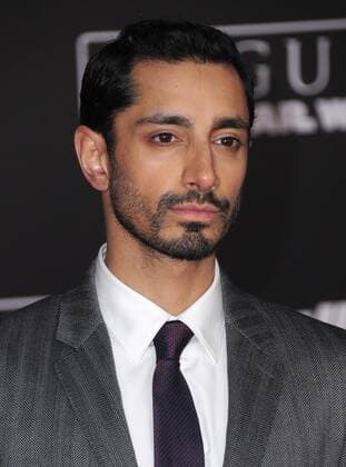 December 10, 2016 - Hollywood, CA, United States - 10 December 2016 - Hollywood, California - Riz Ahmed. Rogue One: A Star Wars Story World premiere held at Pantages Theater. Photo Credit: AdMedia Hollywood United States - ZUMAa123 20161210_zaa_a123_135