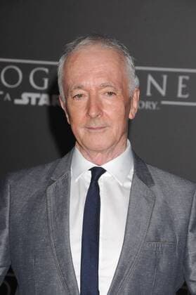 December 10, 2016 - Los Angeles, California, United States - December 10th 2016 - Los Angeles California USA - Actor ANTHONY DANIELS at the World Premiere for Rogue One Star Wars held at the Pantages Theater, Hollywood, Los Angeles CA Los Angeles United States - ZUMAf05_ 20161210_zaf_f05_003