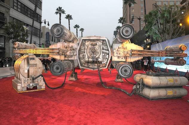 December 10, 2016 - Los Angeles, California, United States - December 10th 2016 - Los Angeles California USA - ATMOSPHERE RED CARPET at the World Premiere for Rogue One Star Wars held at the Pantages Theater, Hollywood, Los Angeles CA Los Angeles United States - ZUMAf05_ 20161210_zaf_f05_005