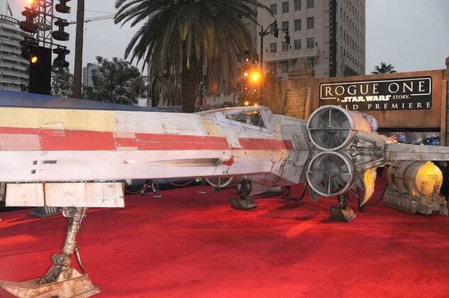 December 10, 2016 - Los Angeles, California, United States - December 10th 2016 - Los Angeles California USA - ATMOSPHERE RED CARPET at the World Premiere for Rogue One Star Wars held at the Pantages Theater, Hollywood, Los Angeles CA Los Angeles United States - ZUMAf05_ 20161210_zaf_f05_014