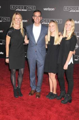 December 10, 2016 - Los Angeles, California, United States - December 10th 2016 - Los Angeles California USA - Mayor ERIC GARCETTI, AMY WAKELAND, guests at the World Premiere for Rogue One Star Wars held at the Pantages Theater, Hollywood, Los Angeles CA Los Angeles United States - ZUMAf05_ 20161210_zaf_f05_036