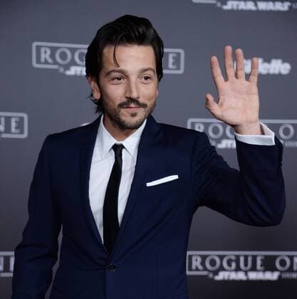 Cast member Diego Luna attends the premiere of the sci-fi motion picture Rogue One: A Star Wars Story at the Pantages Theatre in the Hollywood section of Los Angeles on December 10, 2016. Storyline: The Rebellion makes a risky move to steal the plans to the Death Star, setting up the epic saga to follow.  LAP2016121005 JIMxRUYMEN