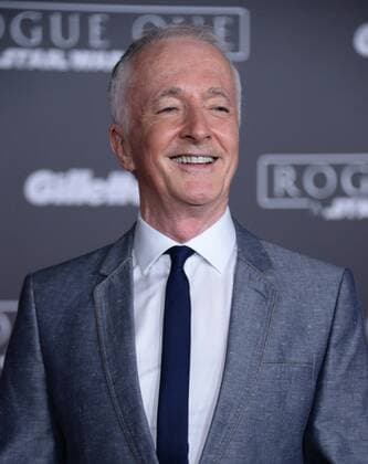 Cast member Anthony Daniels attends the premiere of the sci-fi motion picture Rogue One: A Star Wars Story at the Pantages Theatre in the Hollywood section of Los Angeles on December 10, 2016. Storyline: The Rebellion makes a risky move to steal the plans to the Death Star, setting up the epic saga to follow.  LAP2016121067 JIMxRUYMEN