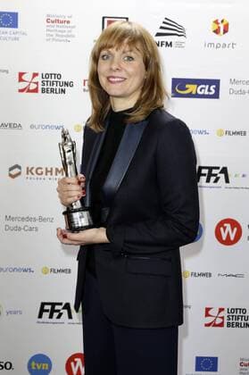 Maren Ade mit dem Preis für die beste Regie und das beste Drehbuch für Toni Erdmann bei der Verleihung vom 29. Europäischen Filmpreis 2016 29th European Film Awards 2016 im Nationalen Forum für Musik. Breslau, 10.12.2016 Foto:xS.xGabschx xFuturexImage