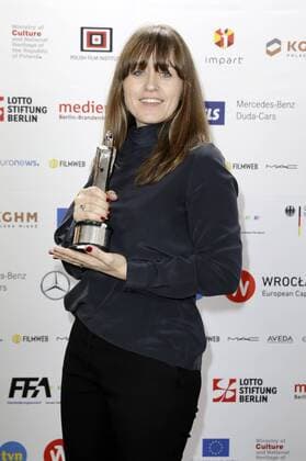 Camilla Hjelm Knudsen mit dem Preis für die beste Kamera bei Under Sandet Unter dem Sand - Das Versprechen der Freiheit bei der Verleihung vom 29. Europäischen Filmpreis 2016 29th European Film Awards 2016 im Nationalen Forum für Musik. Breslau, 10.12.2016 Foto:xS.xGabschx xFuturexImage