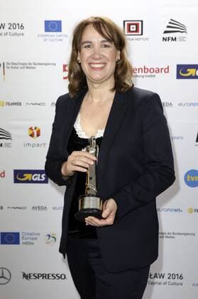 Leontine Petit mit dem Prix Eurimages bei der Verleihung vom 29. Europäischen Filmpreis 2016 29th European Film Awards 2016 im Nationalen Forum für Musik. Breslau, 10.12.2016 Foto:xS.xGabschx xFuturexImage