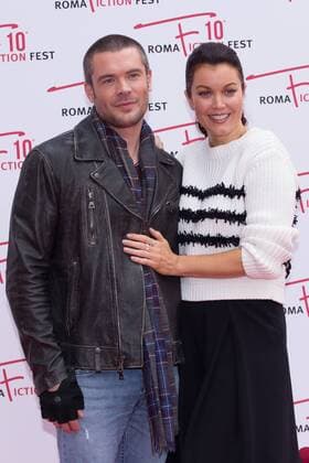 Italy: Shondaland Red Carpet American actor Charlie Weber and American actress Bellamy Young arrive on the red carpet for Shondaland during the 2016 Rome Fiction Fest  BarbaraxComo