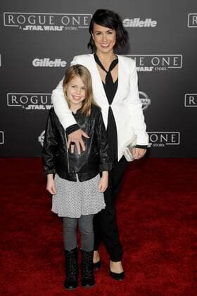 Constance Zimmer & daughter Colette ROGUE ONE: A STAR WARS STORY FILM PREMIERE Hollywood Patrick Rideaux PicturePerfect