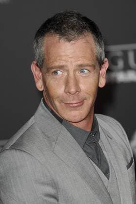 Ben Mendelsohn ROGUE ONE: A STAR WARS STORY FILM PREMIERE Hollywood Patrick Rideaux PicturePerfect