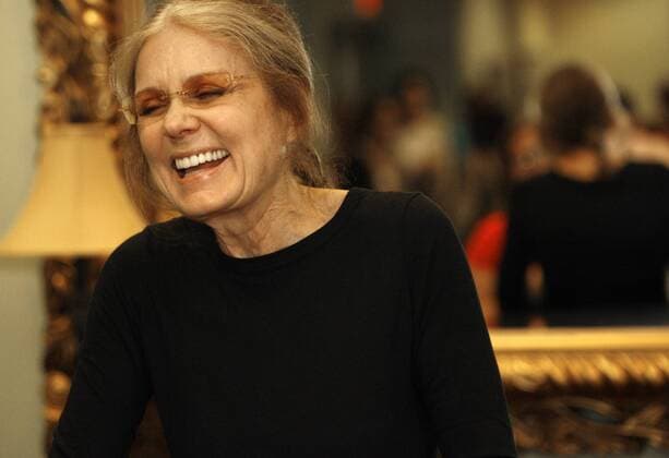 Berühmte Feministinnen, Gloria Steinem Mar 06, 2008 - St. Petersburg, Florida, USA - GLORIA STEINEM laughs during a discussion on young women and feminism during This Is What a Feminist Looks Like: The True Diversity of Feminism a conference at Eckerd College. - ZUMAs70_ 20080306_ave_s70_480