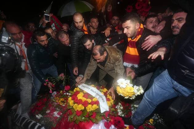 Galatasaray President Dursun Ozbek and a lot of different team supporters visit the blast site outside the Besiktas FC s Vodafone Arena Stadium in Istanbul, December 12, 2016, Turkey. At least 44 people were killed and 160 other wounded in twin explosions outside Vodafone Arena Stadium and in nearby Macka Park a few hours after the night s soccer match on 10 December. The bombs apparently targeted police officers who were securing the match. The Kurdish nationalist group Kurdistan Freedom Hawks (TAK), which seeks an independent Kurdish state in eastern and southeastern Turkey, claimed responsibility for the attack, according to published reports. 