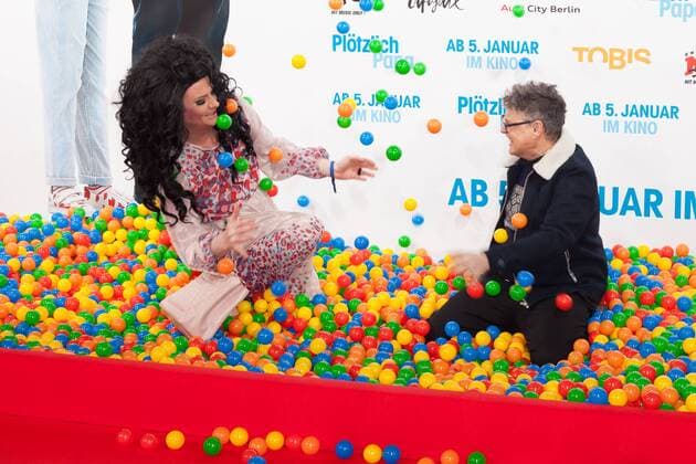 Nina Queer und Rolf Scheider - Premiere PLOETZLICH PAPA im Zoo Palast in Berlin am 12.12.2016. Premiere PLOETZLICH PAPA