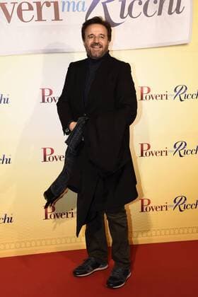 Db Milano 12 12 2016 - red carpet film Poveri ma ricchi - Christian De Sica 
