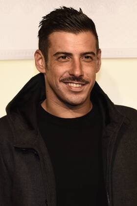 Db Milano 12 12 2016 - red carpet film Poveri ma ricchi - Francesco Gabbani 