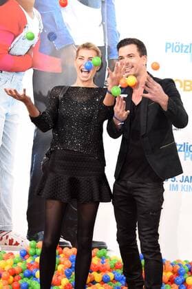 Giulia Siegel mit Freund Ludwig bei der Premeire des Kinofilms Plötzlich Papa Demain tout commence im Zoo Palast. Berlin, 12.12.2016 Foto:xF.xKernx xFuturexImage