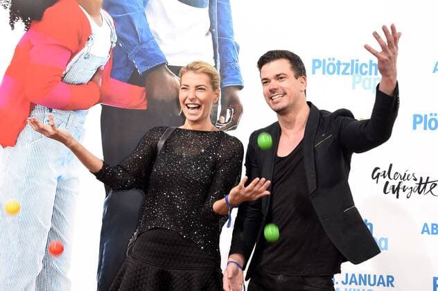 Giulia Siegel mit Freund Ludwig bei der Premeire des Kinofilms Plötzlich Papa Demain tout commence im Zoo Palast. Berlin, 12.12.2016 Foto:xF.xKernx xFuturexImage