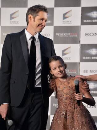 Weltpremiere Resident Evil: The Final Chapter in Tokio Director Paul W.S. Anderson(L) and his daughter Ever Anderson attend the world premiere for the film Resident Evil: The Final Chapter in Tokyo, Japan on December 13, 2016.  TKP2016121310 KEIZOxMORI