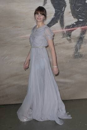 Filmpremiere Rogue One: A Star Wars Story in London . 13 12 2016. London, United Kingdom. Felicity Jones ROGUE ONE: A STAR WARS STORY launch event at The Tate Modern, London, UK.  xBenxStevensx xi-Imagesx IIM-14021-0004