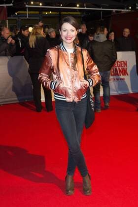 Julia Hartmann - Weltpremiere von VIER GEGEN DIE BANK im CineStar Kino im Sony Center in Berlin am 13.12.2016. Premiere VIER GEGEN DIE BANK