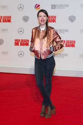 Julia Hartmann - Weltpremiere von VIER GEGEN DIE BANK im CineStar Kino im Sony Center in Berlin am 13.12.2016. Premiere VIER GEGEN DIE BANK