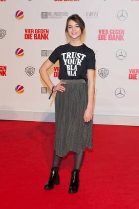 Lisa Marie Koroll - Weltpremiere von VIER GEGEN DIE BANK im CineStar Kino im Sony Center in Berlin am 13.12.2016. Premiere VIER GEGEN DIE BANK