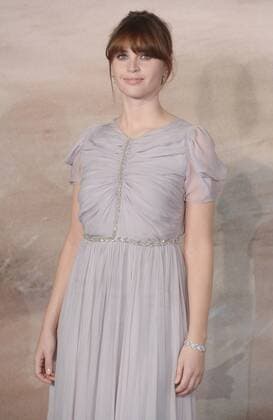 British actress Felicity Jones attends the premiere of Rogue One: A Star Wars Story at Tate Modern in London on December 13, 2016.  LON20161213101 RUNExHELLESTAD