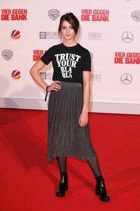 Lisa-Marie Koroll bei der Film Premiere von Vier gegen die Bank am 13.12.2016 in Berlin Vier gegen die Bank Filmpremiere in Berlin, 2016 