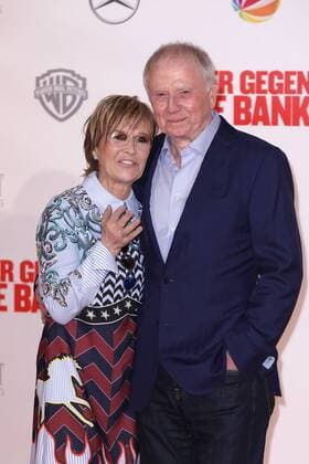 Wolfgang Petersen und seine Ehefrau Maria Borgel-Petersen bei der Film Premiere von Vier gegen die Bank am 13.12.2016 in Berlin Vier gegen die Bank Filmpremiere in Berlin, 2016 
