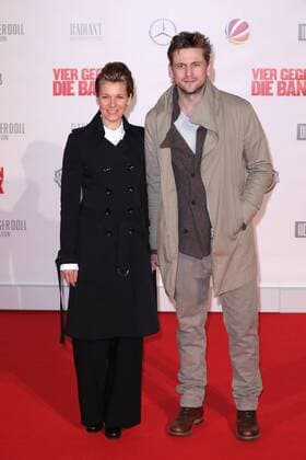 Kerstin Landmann und Steve Windolf bei der Film Premiere von Vier gegen die Bank am 13.12.2016 in Berlin Vier gegen die Bank Filmpremiere in Berlin, 2016 