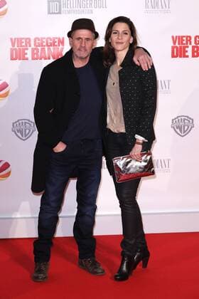 Tim Wilde und Christina Hecke bei der Film Premiere von Vier gegen die Bank am 13.12.2016 in Berlin Vier gegen die Bank Filmpremiere in Berlin, 2016 