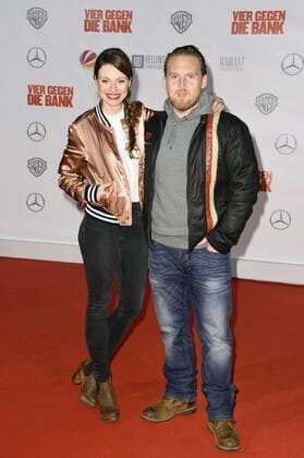 Julia Hartmann und Axel Stein bei der Premiere des Kinofilms Vier gegen die Bank im Cinestar Sony Center am Potsdamer Platz. Berlin, 13.12.2016 Foto:xF.xKernx xFuturexImage