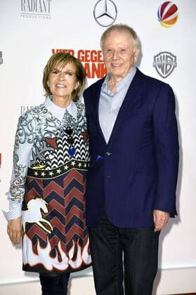 Wolfgang Petersen mit Ehefrau Maria Borgel-Petersen bei der Premiere des Kinofilms Vier gegen die Bank im Cinestar Sony Center am Potsdamer Platz. Berlin, 13.12.2016 Foto:xF.xKernx xFuturexImage