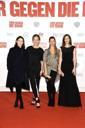 Antje Traue, Claudia Michelsen, Jana Pallaske und Alexandra Maria Lara bei der Premiere des Kinofilms Vier gegen die Bank im Cinestar Sony Center am Potsdamer Platz. Berlin, 13.12.2016 Foto:xF.xKernx xFuturexImage