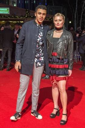 Langston Uibel und Luna Schweiger bei der Premiere des Kinofilms Vier gegen die Bank im Cinestar Sony Center am Potsdamer Platz. Berlin, 13.12.2016 Foto:xK.xWernerx xFuturexImage